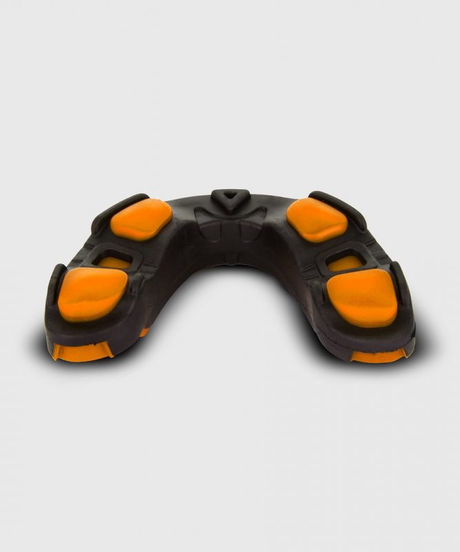 MOUTHGARD_PREDATOR_BLACK_NEO_ORANGE_SD_04_900x